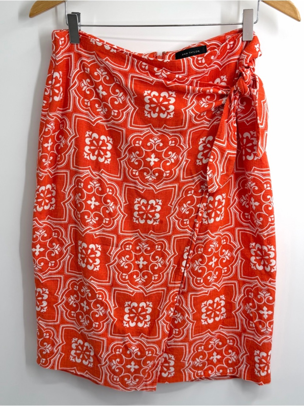 Ann Taylor Orange and White Geometric Tie-Waist Pencil Skirt - Picture 2 of 10